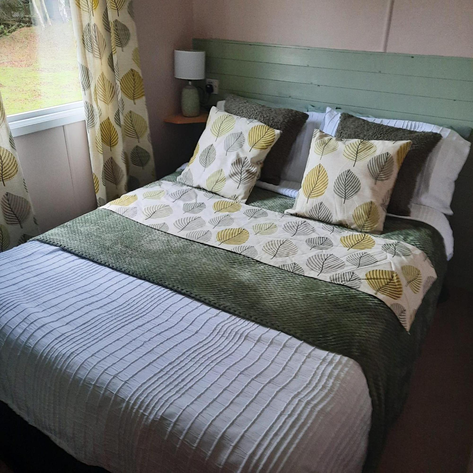 Beautiful 3 Bedroom Caravan With Hot Tub - Tattershall Lakes Εξωτερικό φωτογραφία